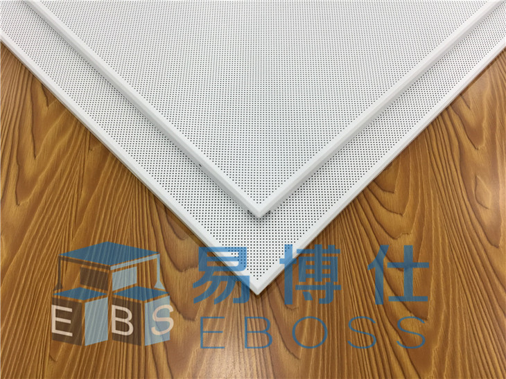 600*600机房吊顶铝扣板