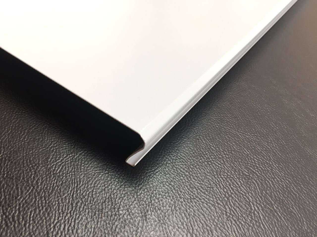 防风铝条扣