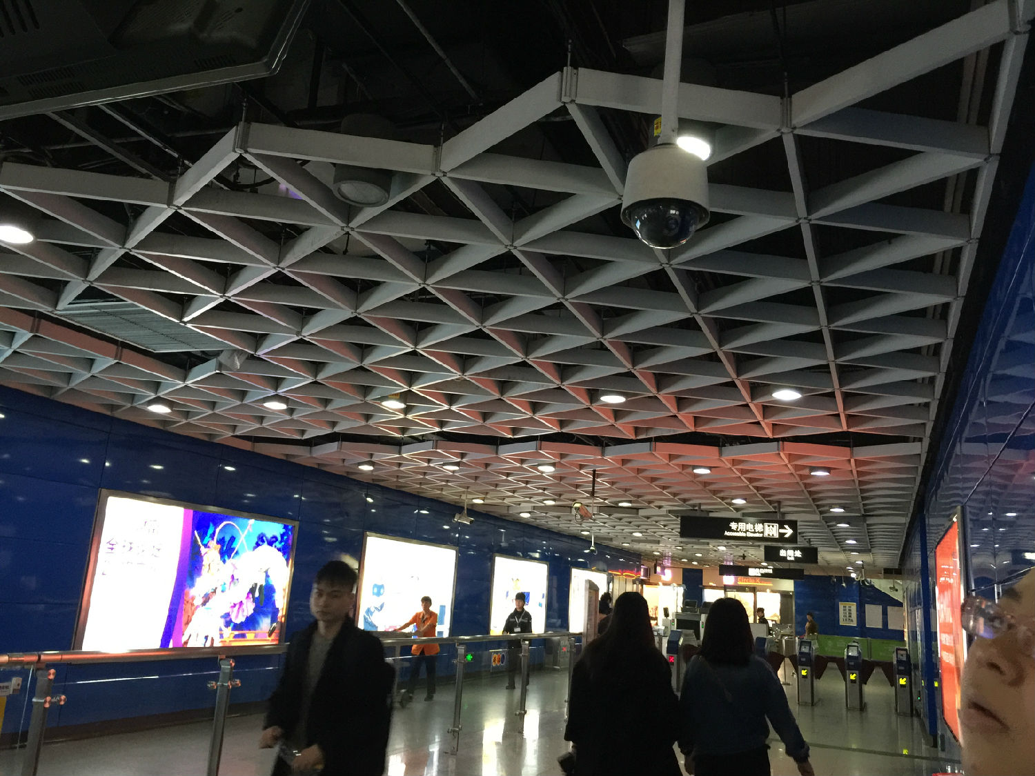 地铁站专用吊顶